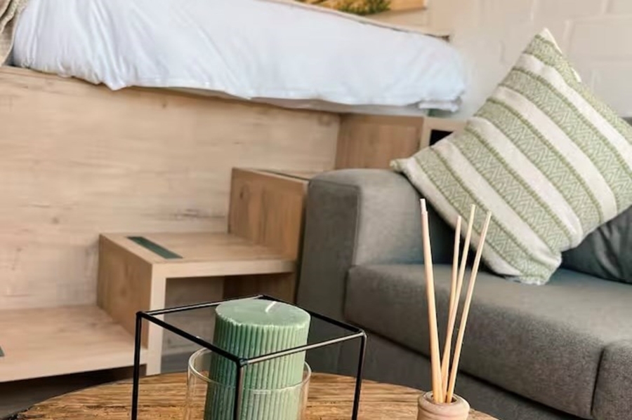 1 Bedroom Property for Sale in Sea Point Western Cape